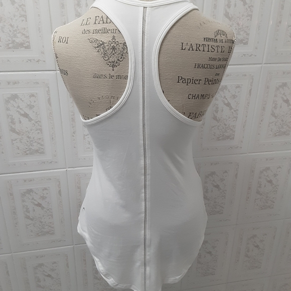 Zyia EffortlessvTank - white - Picture 3 of 3